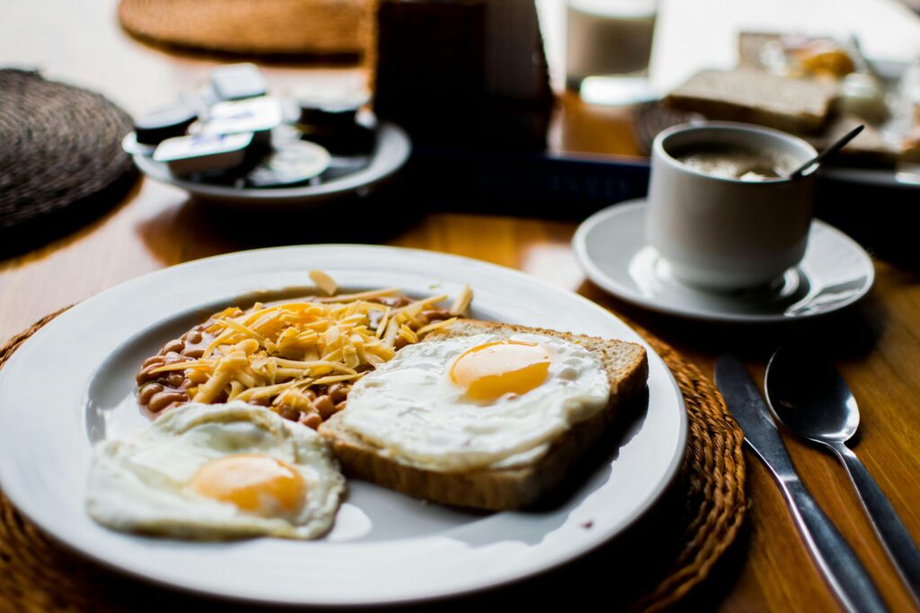 Por que Consumir Proteínas no Café da Manhã é Essencial